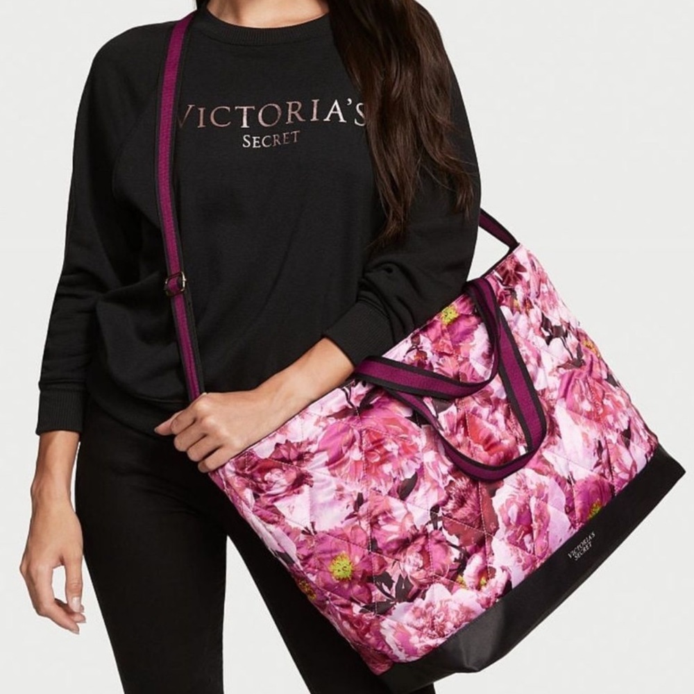 NWT Victoria’s Secret Weekender Quilted Duffle Tote Bag. Pink Floral